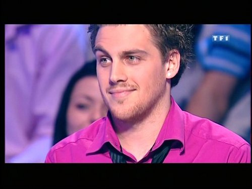 chrisbassez's profile picture. Tweet // news // sport // like les medias // politique // Chargée de communication // Élu ville de #loosengohelle #62750 #teamLens