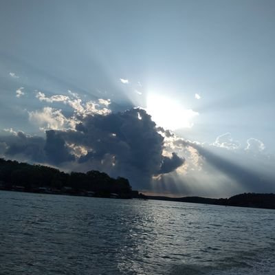 Vacation condo rentals at Bay Point and Robinwood on Horseshoe Bend at the Lake of the Ozarks
