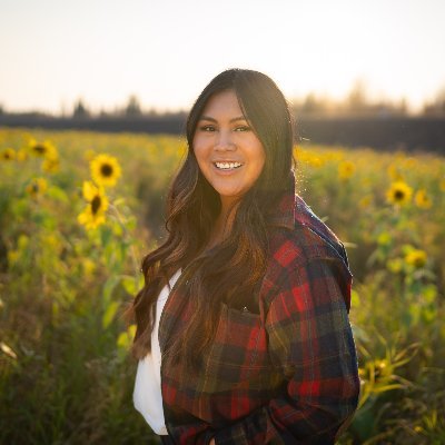 Denaa yeł Iñupiaq Indigenous photographer/scholar/storyteller | Higher Ed Professional