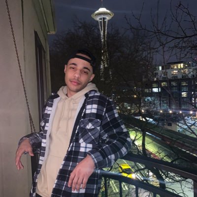 __RaraAvis_'s profile picture. live alittle