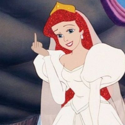 allisonanais's profile picture. 