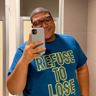 KhumarJJR's profile picture. Artista gráfico • wanna be chef • nací riendome