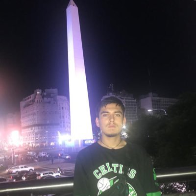 Escribo en @ElDeportivoLT. Aficionado al fútbol, la NBA y la NFL.