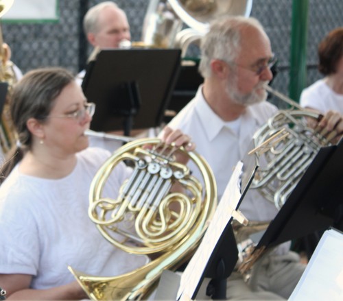 The Holly Springs Community Band (HSCB) entertains the entire southwestern Wake County area. The band's members are always in tune and always having fun!