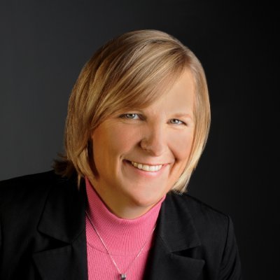 🇨🇦Tracy Arnett's expertise and knowledge of the Ottawa Real Estate Market and the downtown core are invaluable when it comes to your real estate needs.