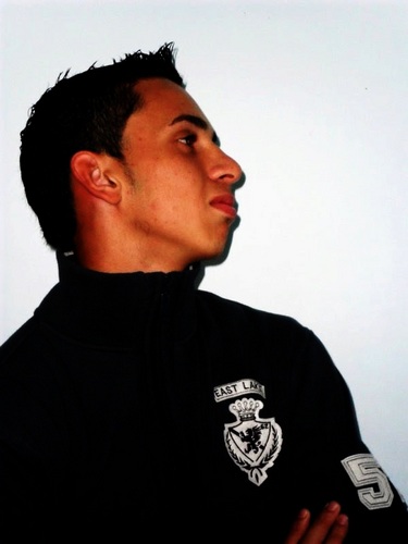 sou eu mesmo 
agradando a voçê ou nao 
sou o mesmo (Y)
sem simpatia
