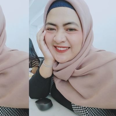 azizahzakia1's profile picture. keep pray,keep try - No body its PERFECT just Allah SWT