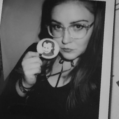 pleatherhatz's profile picture. soft n strong 🌸🌊