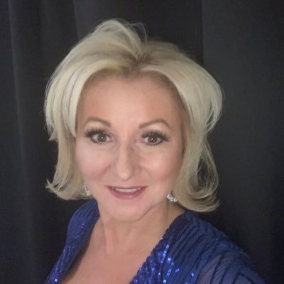 Busy working Mum to 4 kids, Head of Client Management & Industry Sector for the European business & Natural Capital Expert at SLR Consulting