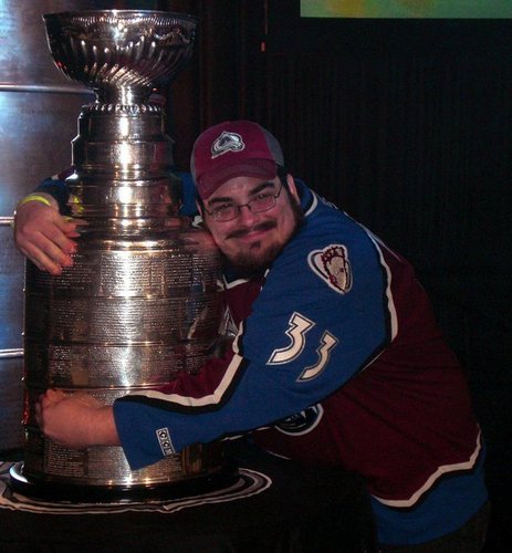 carlwalls's profile picture. Imagine a glowing rainbow unicorn with neon mane and tail whipping about in the wind. Now imagine its opposite. I am neither of those.