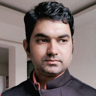 ब्रम्हांड में कोई भी लक्ष्य आपके सामर्थ्य से बड़ा नही हो सकता है ....
जब आप एक समय में केवल एक ही लक्ष्य साधेंगे तब आप निश्चित ही सफल होंगे ....
