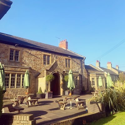 Situated in the heart of #Ponteland - A rural setting with great food, real ales and over 70 gins  🥂Minstrel Gallery available for private hire