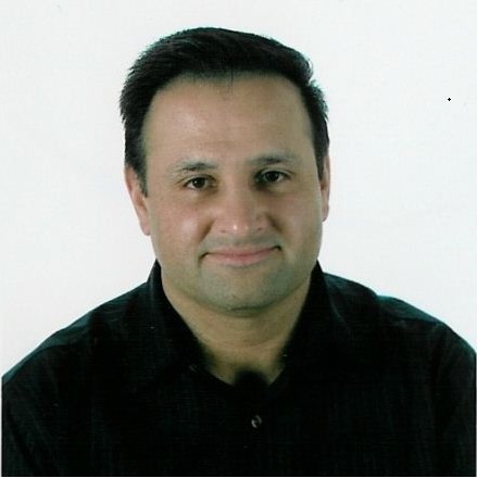 Aerospace Engineer by education working in the Oil & Gas Industry as a Petroleum (Reservoir) Engineer in International destinations.