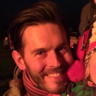 dazzydecks's profile picture. 