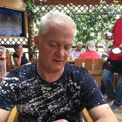 henkie213's profile picture. 