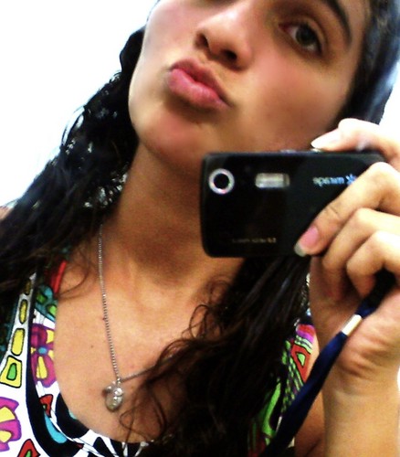 Apenas mais uma nesse planeta de humanos ! o.O Siga meu Fc @Support_Cyruus sigo todos os Fc's de volta ;D