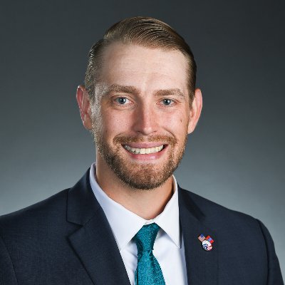 EricKes33's profile picture. 