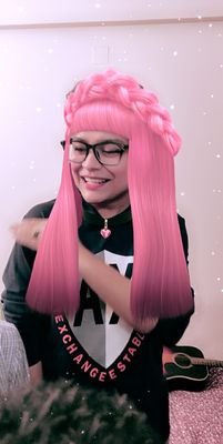 Basically life with a smile 💫
my side job is to enter these giveaways :3