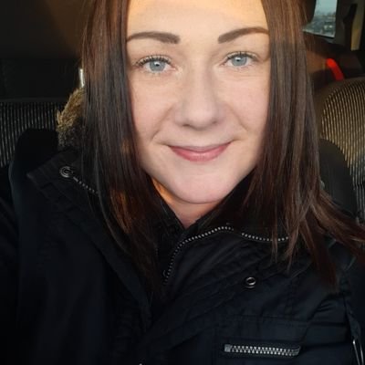 I am a positive person who loves life, my family, my friends and my work at the Lansdowne Children's Centre. Mom to the world's greatest little girl :)