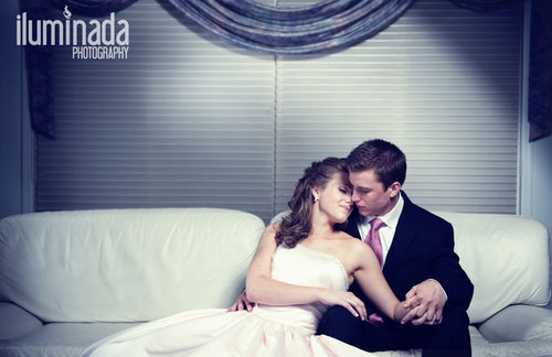 iluminadaphoto's profile picture. Full service photography studio specializing in weddings and engagements.