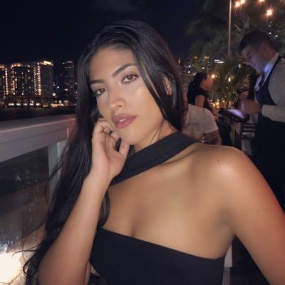 muamanuc's profile picture. Cosmetologist 💄