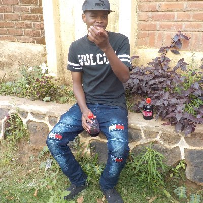 DjHenzoh's profile picture. Life is like walking backwards coz u don't know where u are going!!