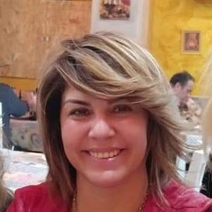 Directora. Presentadora, Radio, CanalTV, Cantabria. Espana. #esRadio https://t.co/a6QnhjAu41. Escucharlo en directo aqui....