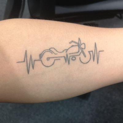 JustAQuark's profile picture. Geek, Linuxero, Amante de la tecnología, un poco introvertido pero muy coolaborativo y porque no, me considero una buena persona.