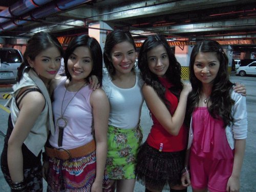 We Love Joyce Ching., Lexi Fernandez., Bea Binene., Barbie Forteza., and Louise Delos Reyes..
We are the #1 Fan of them if u r 2 follow this!
Support Them 2!