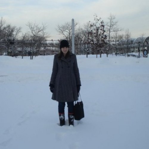 ariellelevinson's profile picture. 