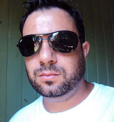 Tatuador!!...Sou mais pampa e menos povo, me apego e me comovo, cevando no meu amargo a doçura da existência se reveste de querência o bagualismo que trago...