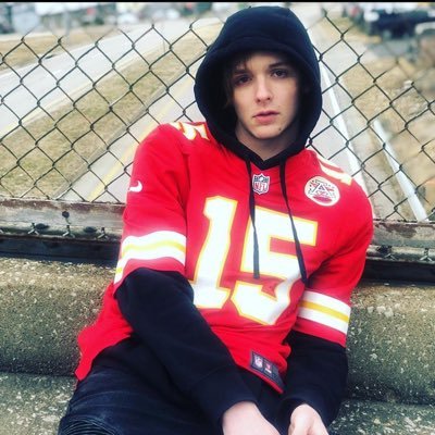 I make music 🎶🎵🔥 and have no social skills ❌❌ instagram: johnnycaliban Snapchat: Johnathan-woo