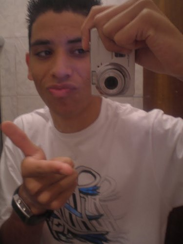 #aruaénois -

O mundo está cheio de almas sem luz!
