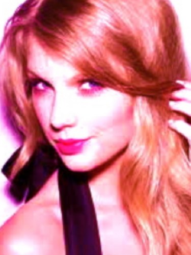 SuperCoolSwift's profile picture. Hey its @Super.Cool.Swift I tweet and make icons, I LOVE Taylor Swift, Selena Gomez, and Avril lavigne