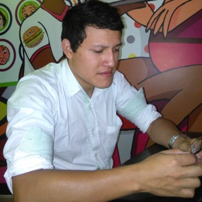 jorgeandres_pb's profile picture. ✨Emprendedor, soñador y ejecutor✨💡Imaginando y construyendo una manera de transformar el mundo🌍 🚀Científico Teísta🌌
CEO en @Coemtec
