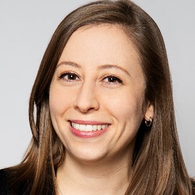 LisaOlivoWrites's profile picture. Editor / Copywriter/ Creative Consultant