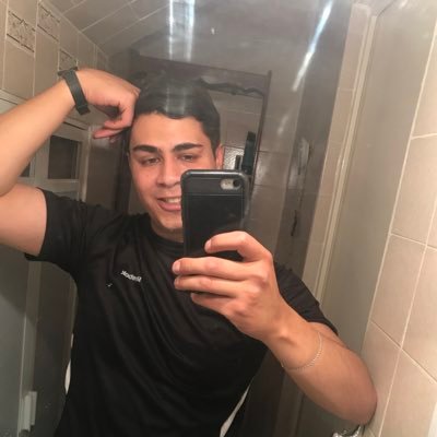 MaxBarreraR's profile picture. 