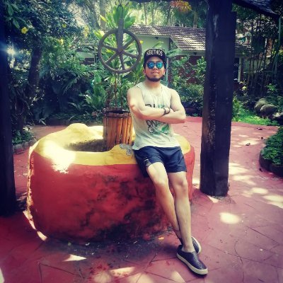 MauricioYoshih2's profile picture. Egresado de Ingeniería Química. Profesor de Química. Fanático de la Astronomía y la Física. Amante de los perros callejeros.