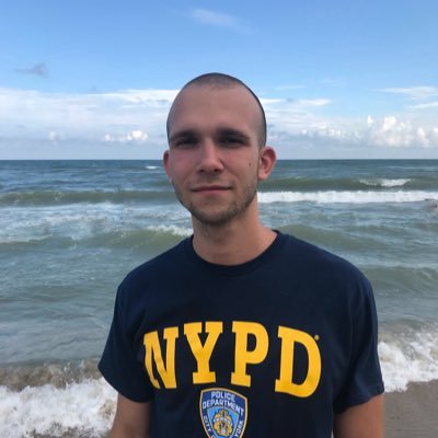 pusmax1's profile picture. Плаваю над солнцем