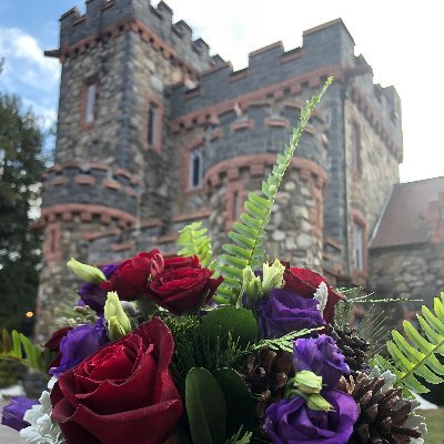 A castle nestled in the woods in Windham, NH on a 125 acre estate. A peaked Euro-Tent in the courtyard holds receptions that are grand or intimate in size.