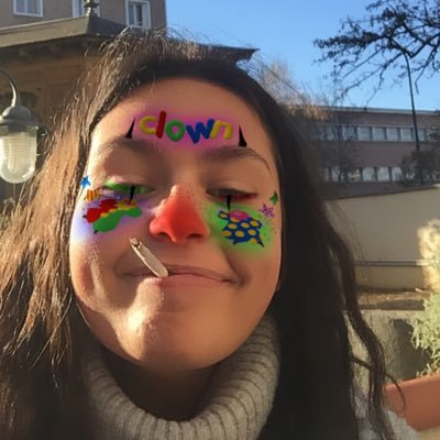 JOYEUX PTN DE 18 ANS JE T’AIME SALE FOLLE            suis les instructions du tweet épinglé 😋