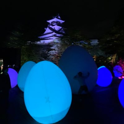 Axd18RIUZ8JjnE1's profile picture. 