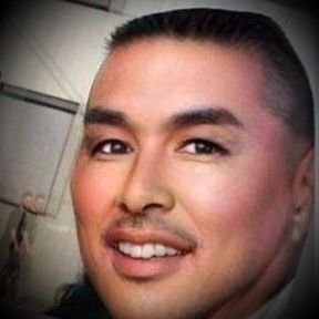 villadsend's profile picture. Happy