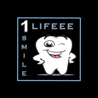 1Smile Can Change Your Lifeee Licensed Dental Professional 🦷All natural & Plant based 🌱 FDA Approved Whitening Products available on website ⬇️
