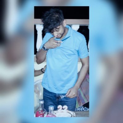 JuliusBakhsh's profile picture. love isn't do this for me and I'll do this for you , that's not what love is. love is I'll do this for you because I want to do this for you.