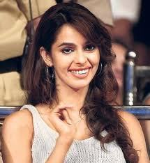 Hi friends i am fan of Mallika sherawat..