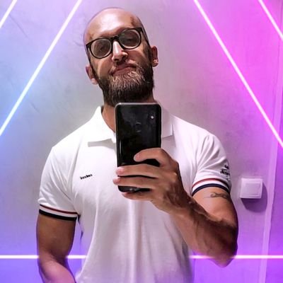 Praieiro, twitteiro, cafezeiro, chocolateiro, publiciteiro e barbudeiro. 🇧🇷🏳️🌈🔞