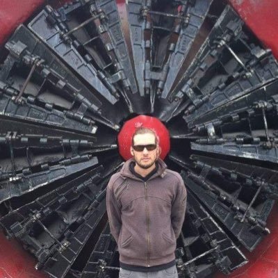 PhD Indo-Tibetan Buddhist philosophy and psychedelic phenomenology; pure mathematics, permaculture, spelunker of the ineffable