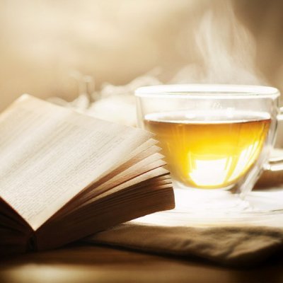YA Fantasy Writer ✨ English teacher 📚 Mom 💗 Tea Enthusiast ☕️ Geek 🤓  Rep'd by @bookbarrista https://t.co/UyCTGWz2NW