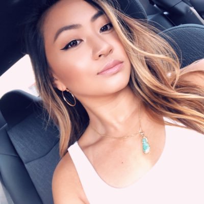 AlanaYuuup's profile picture. 